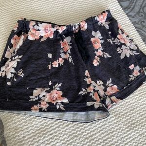Women’s Floral Shorts